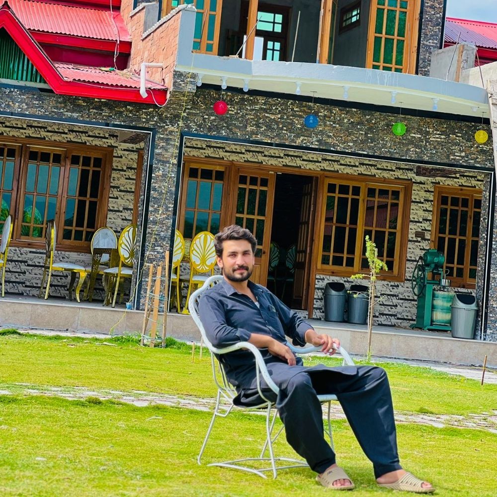 Moon Khan