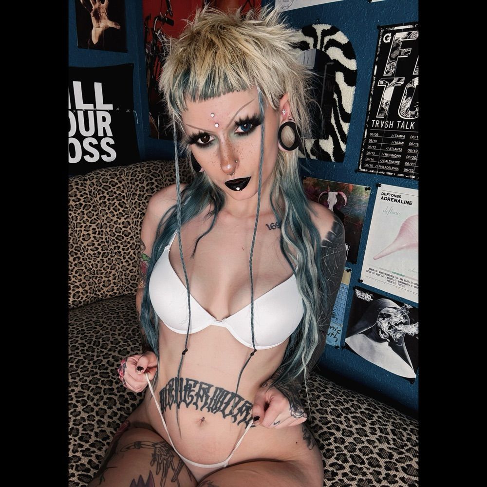 Lyn Lobotomy