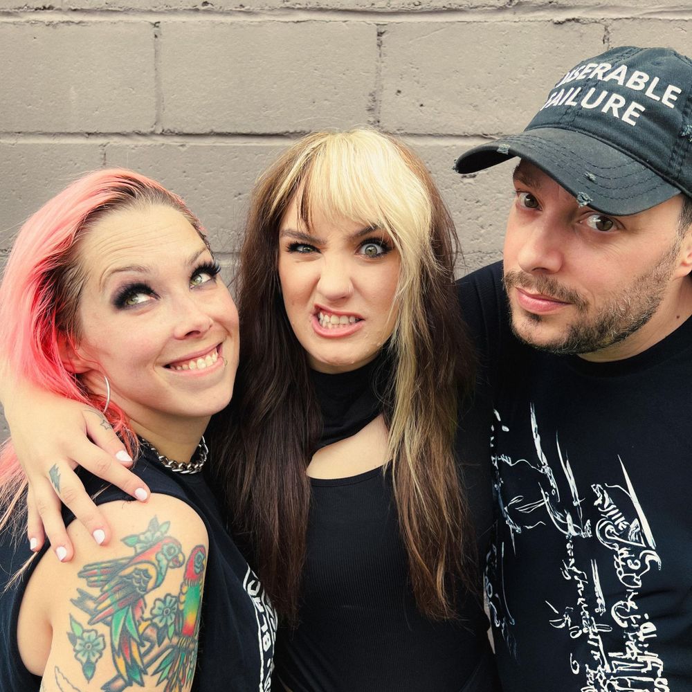 THE ANTI-QUEENS