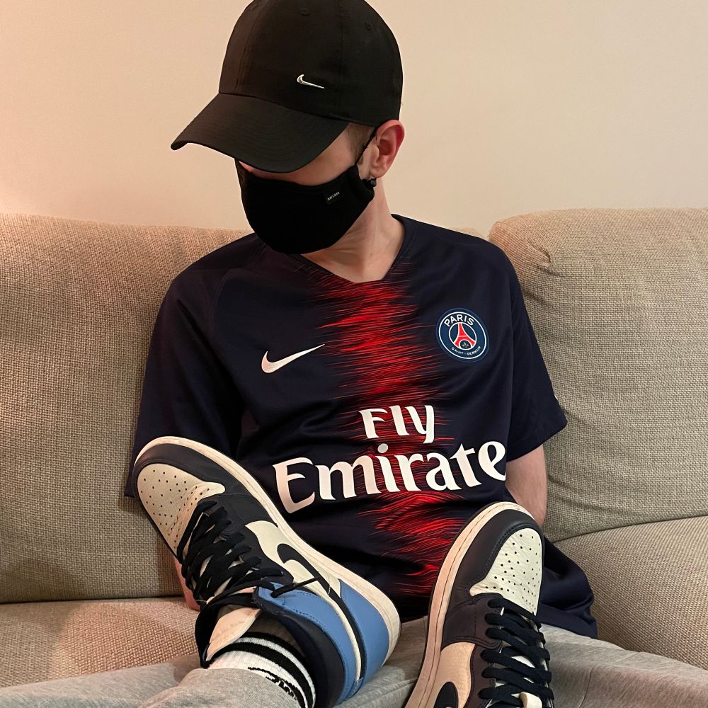 SneaksBoyBLN