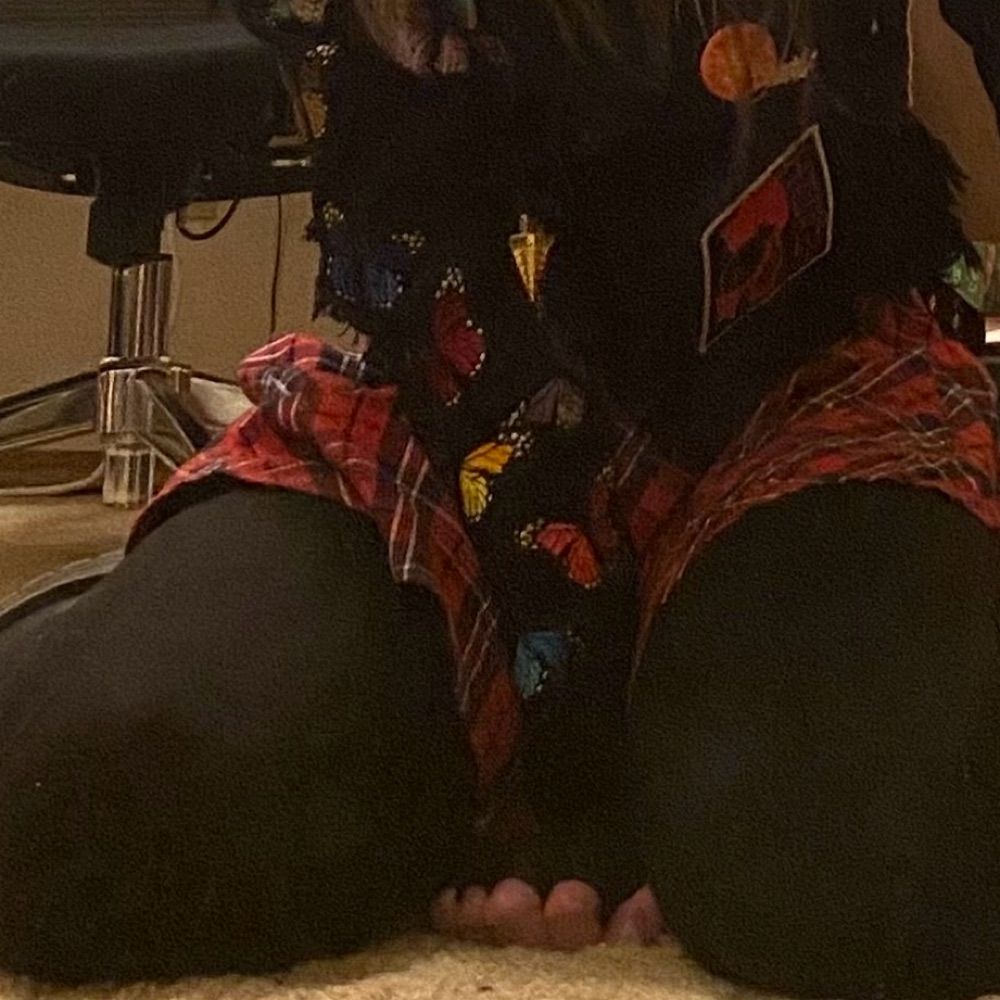girl-shaped pet