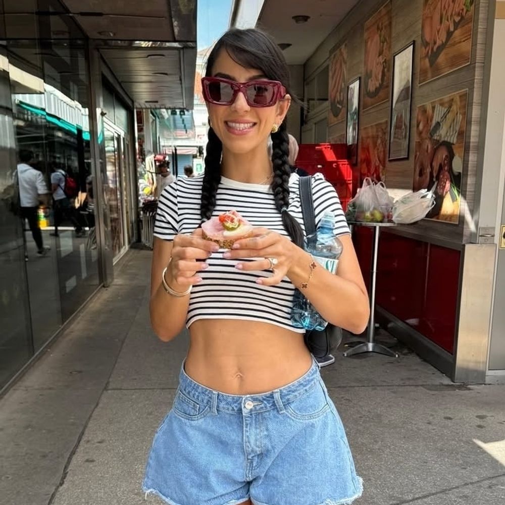 lovelysophia2.bsky.social profile picture