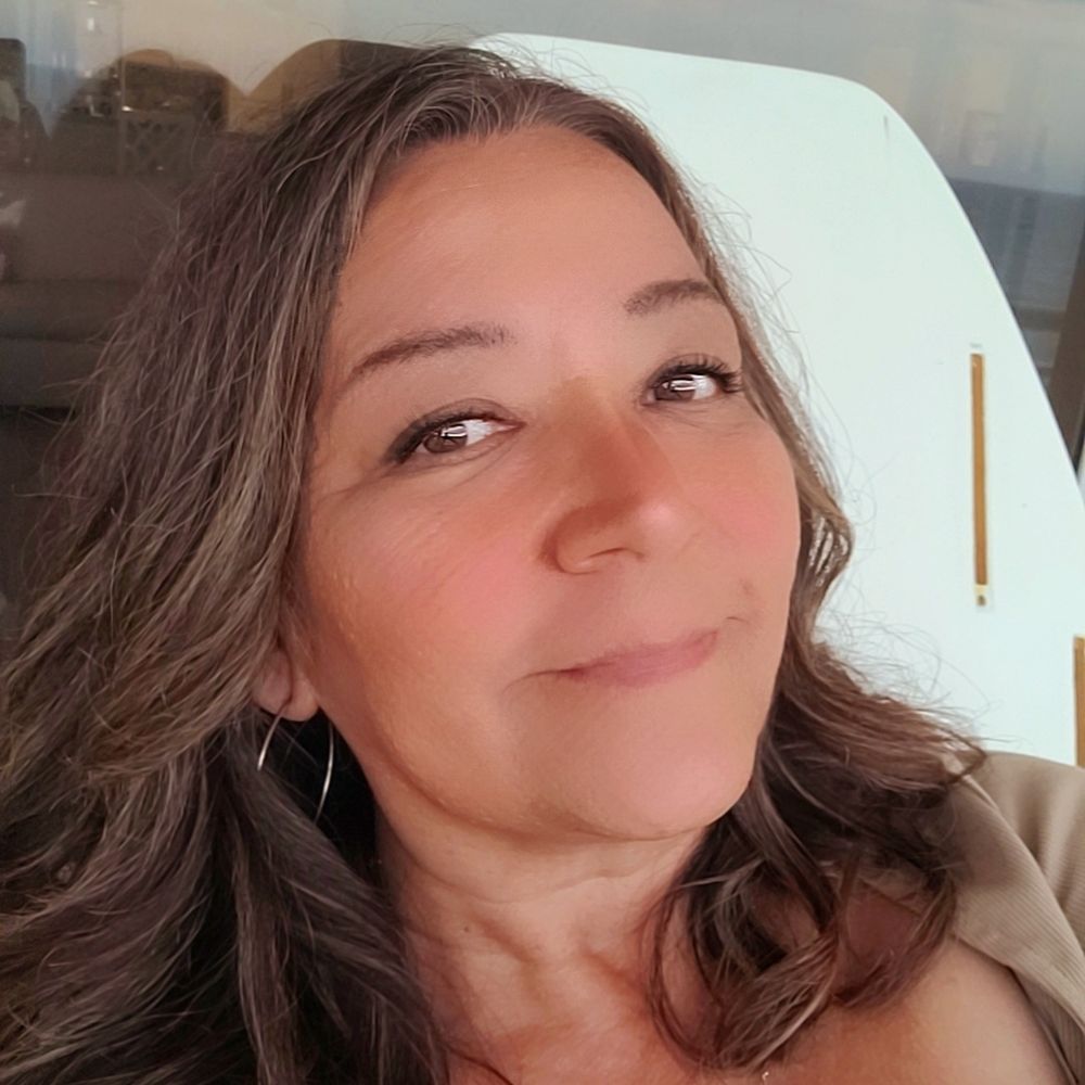 Just_Vicki 🐾🎵💟🕉💙🌈🌻🇺🇲🇺🇦🇨🇦
