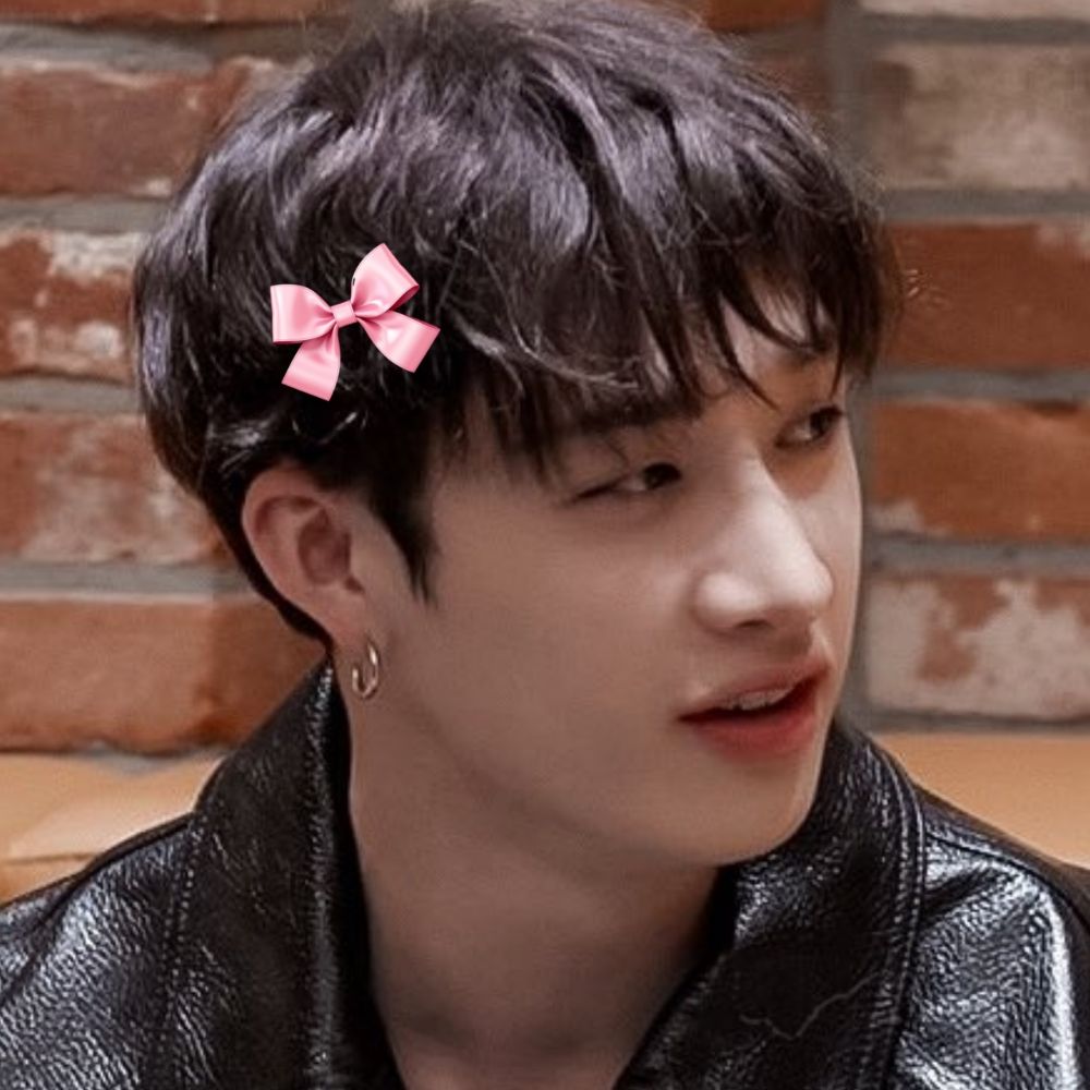 hourly bang chan