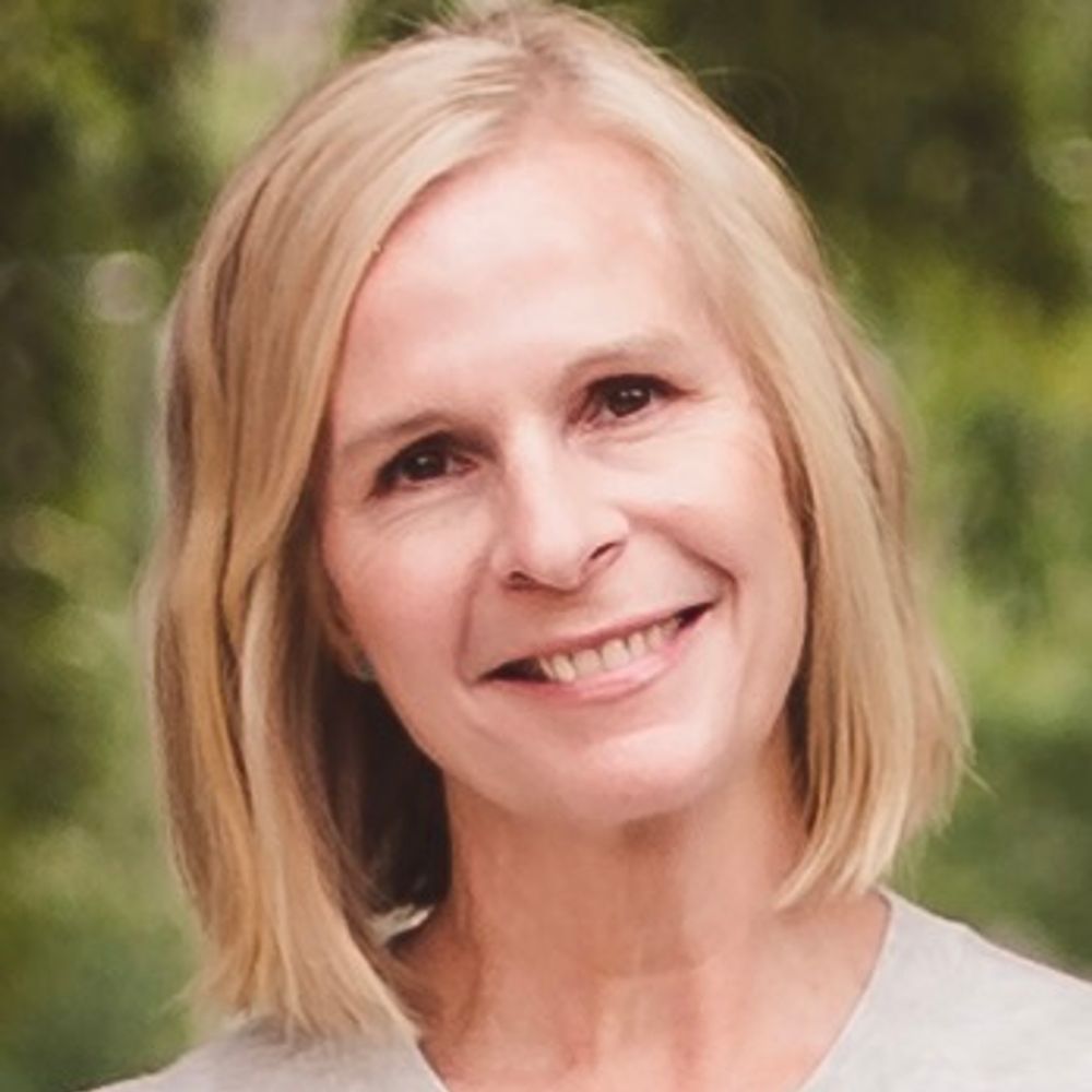 Gretchen MacKenzie