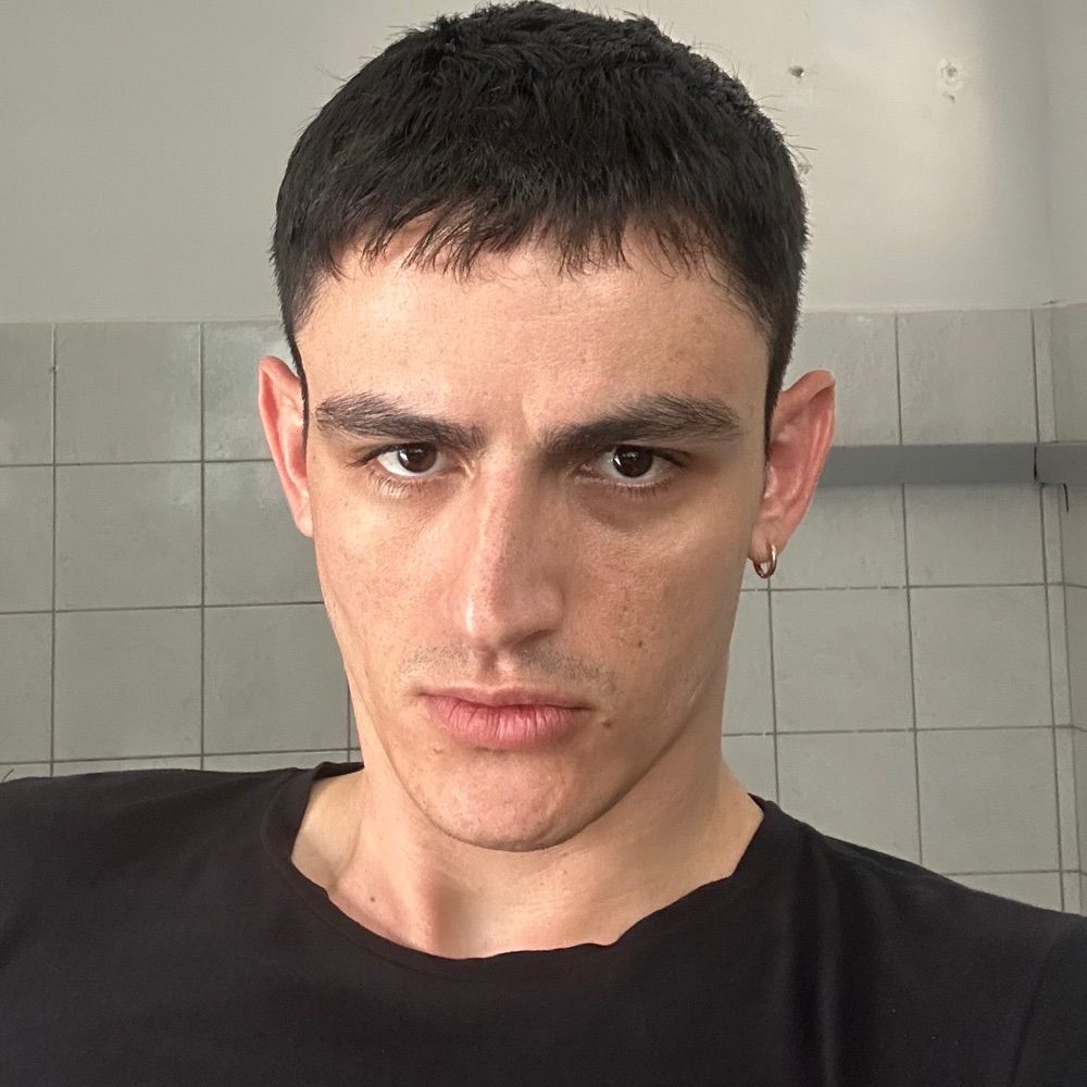 ‎