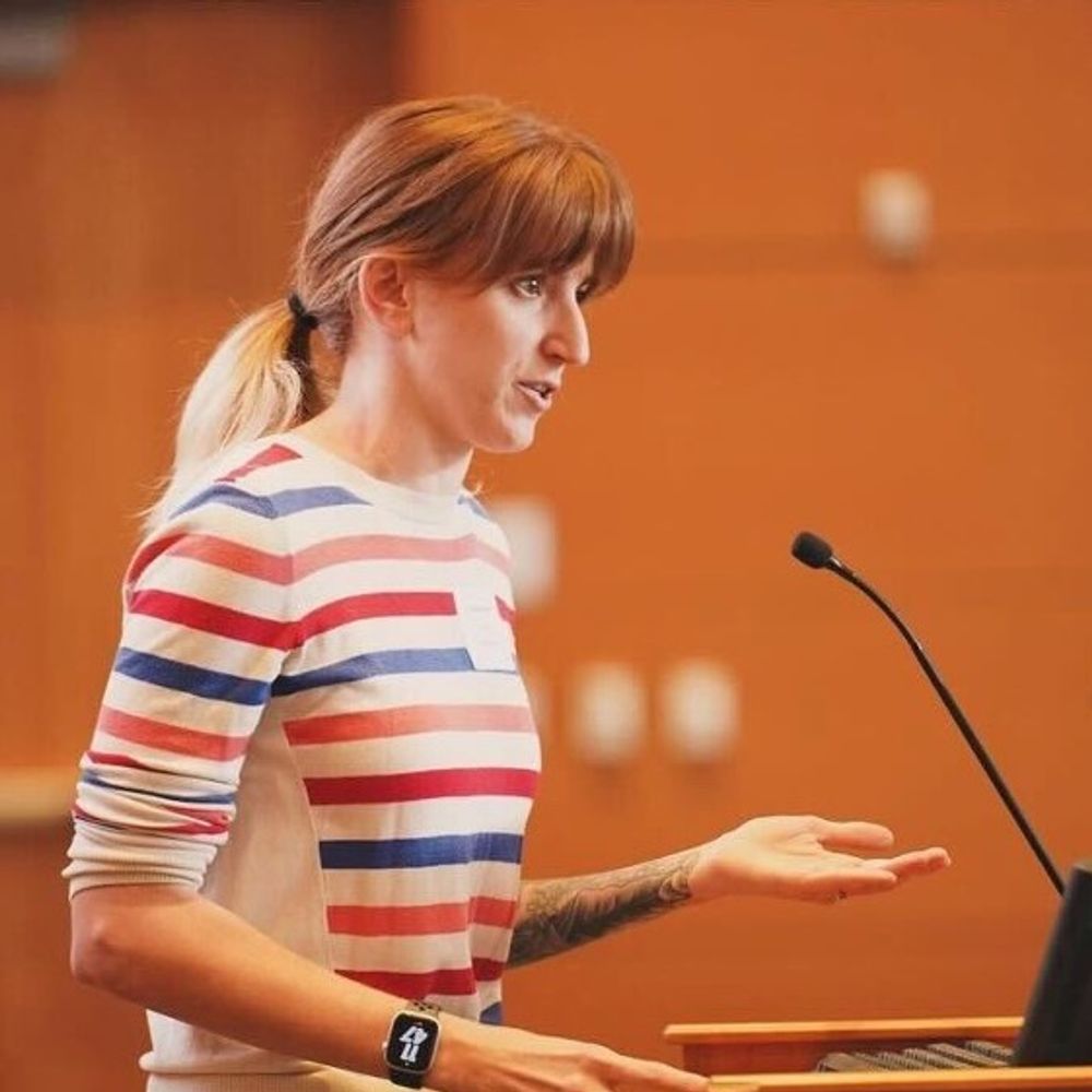 Robin Perelli, PhD