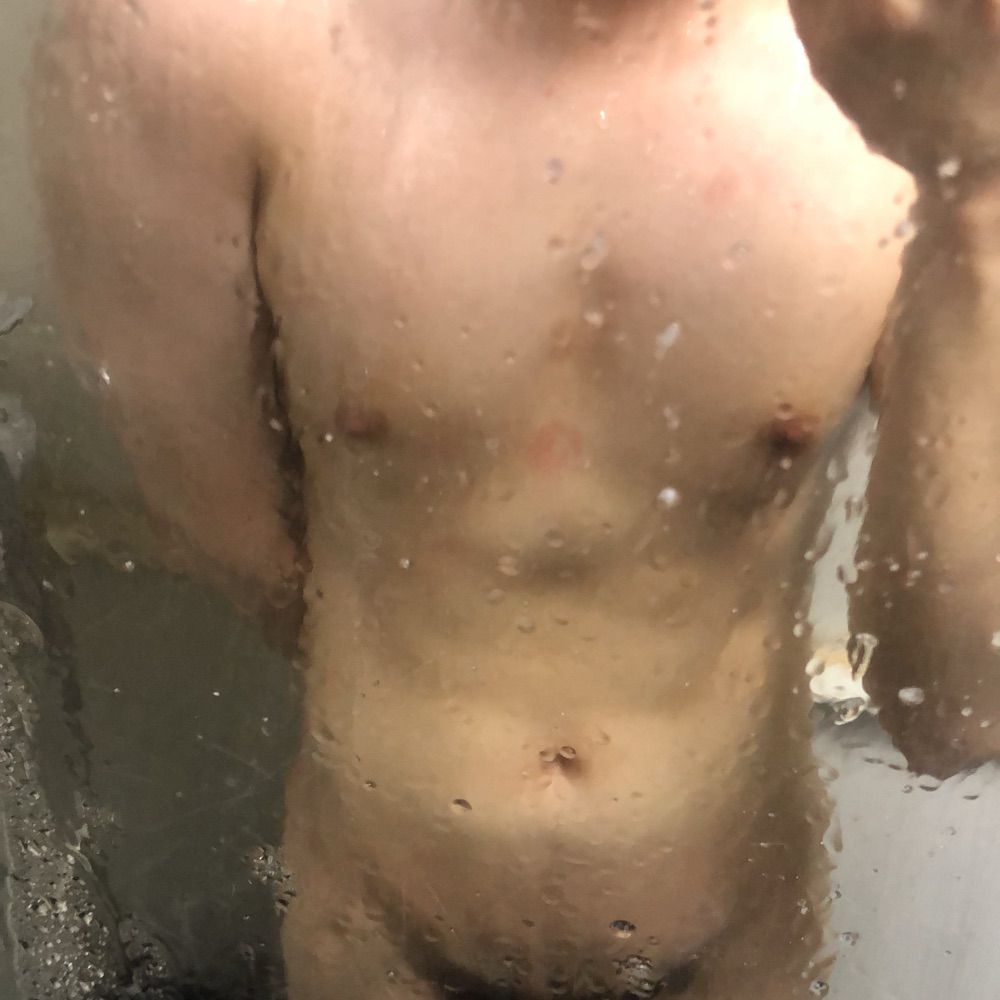 군인