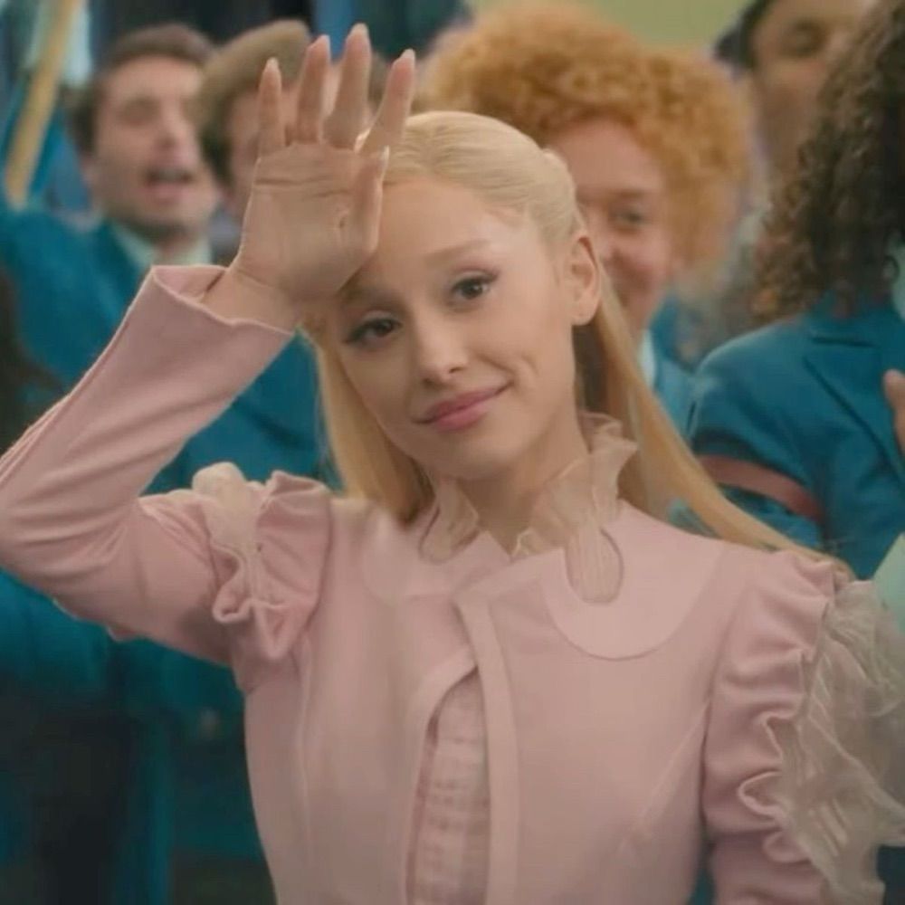 Ariana Grande Info