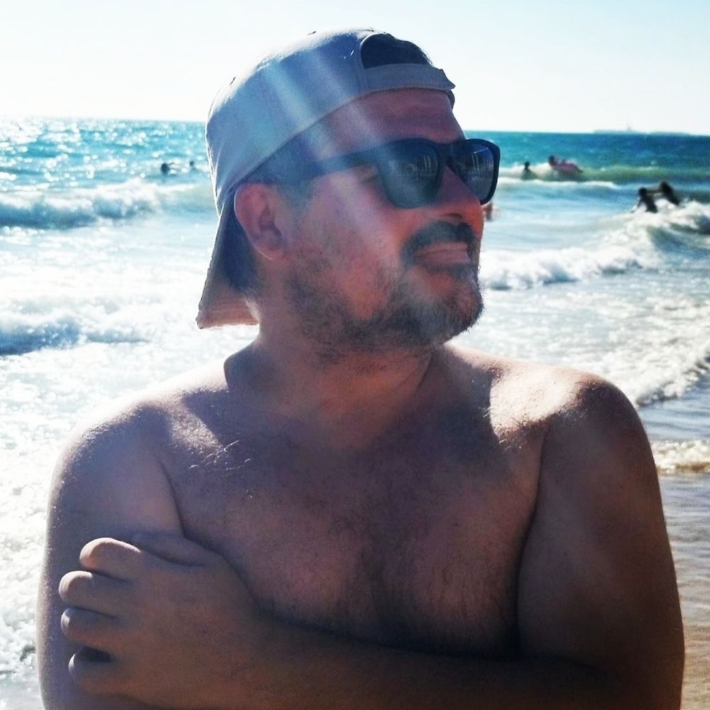 Aquiles Andaluz🌊☀️🏖️🌡️🔥