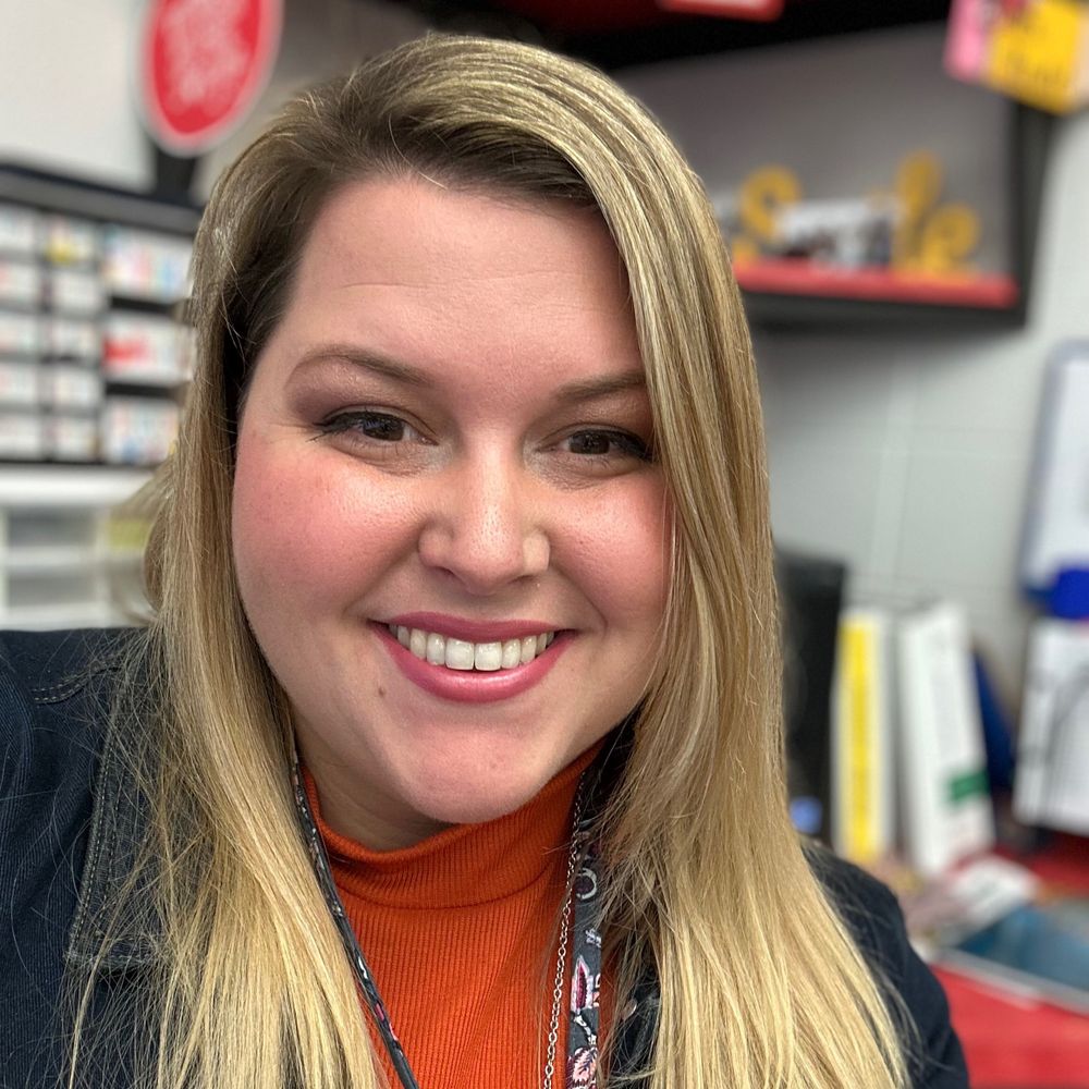 Katelyn 🐍 #LowBarTeacher