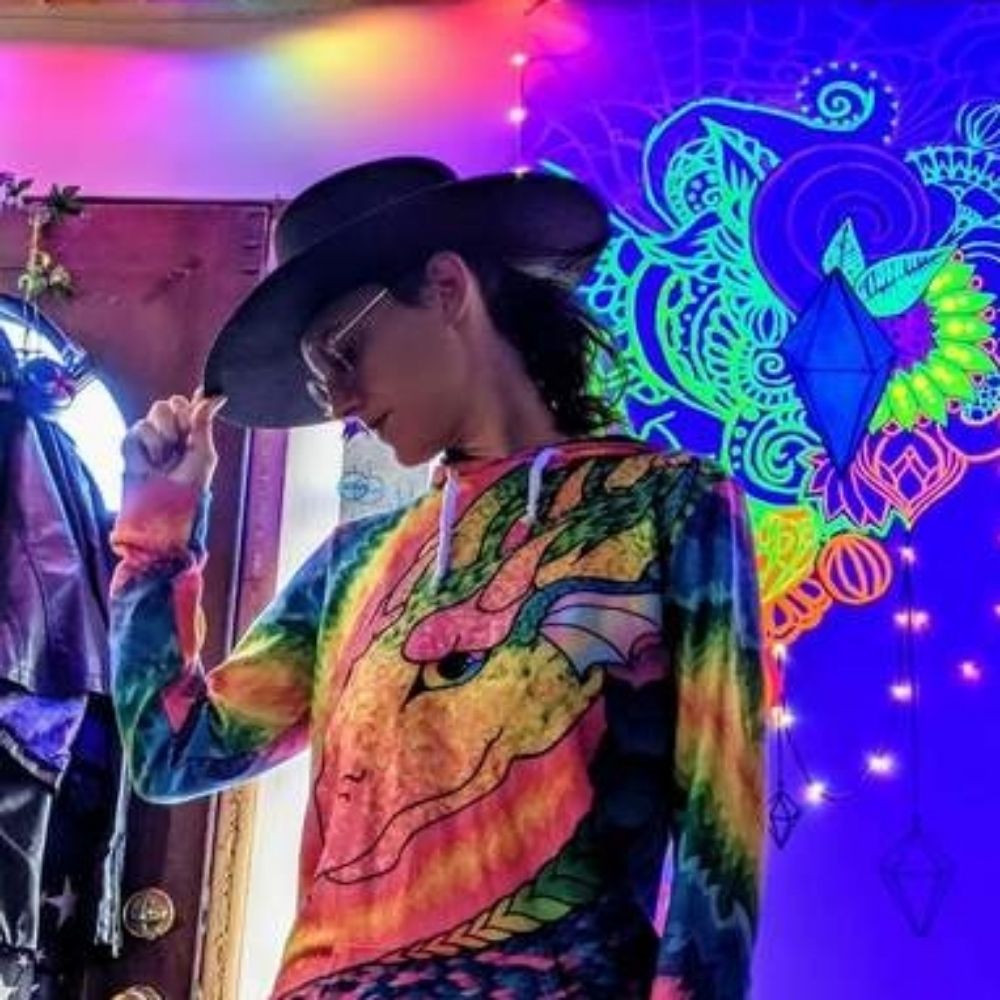 ℂlaire 𝔻anielle ℂassidy⚡🔌⚒️👩🏻‍💻♾️🏳️‍🌈