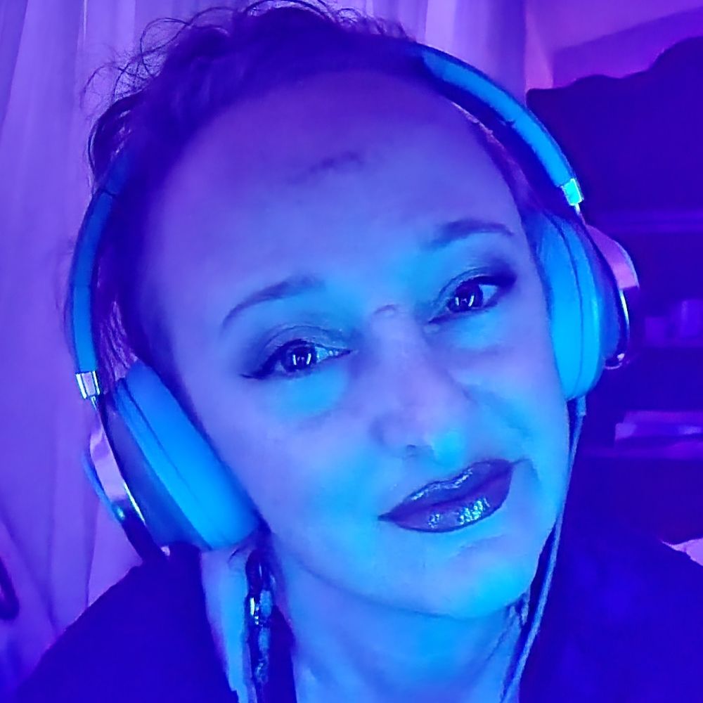 Vix/VixenOnBlue