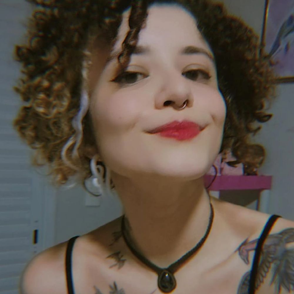 d. tícia ✨️