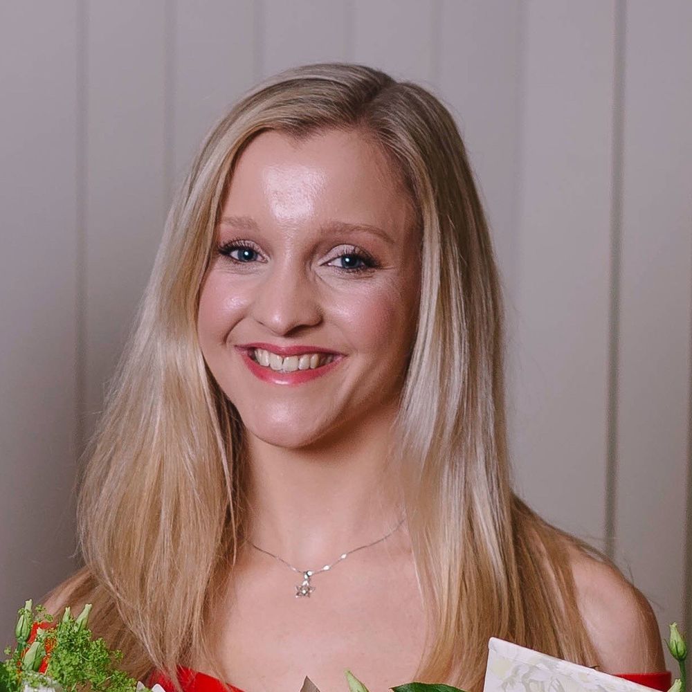 Lucy Aldridge 