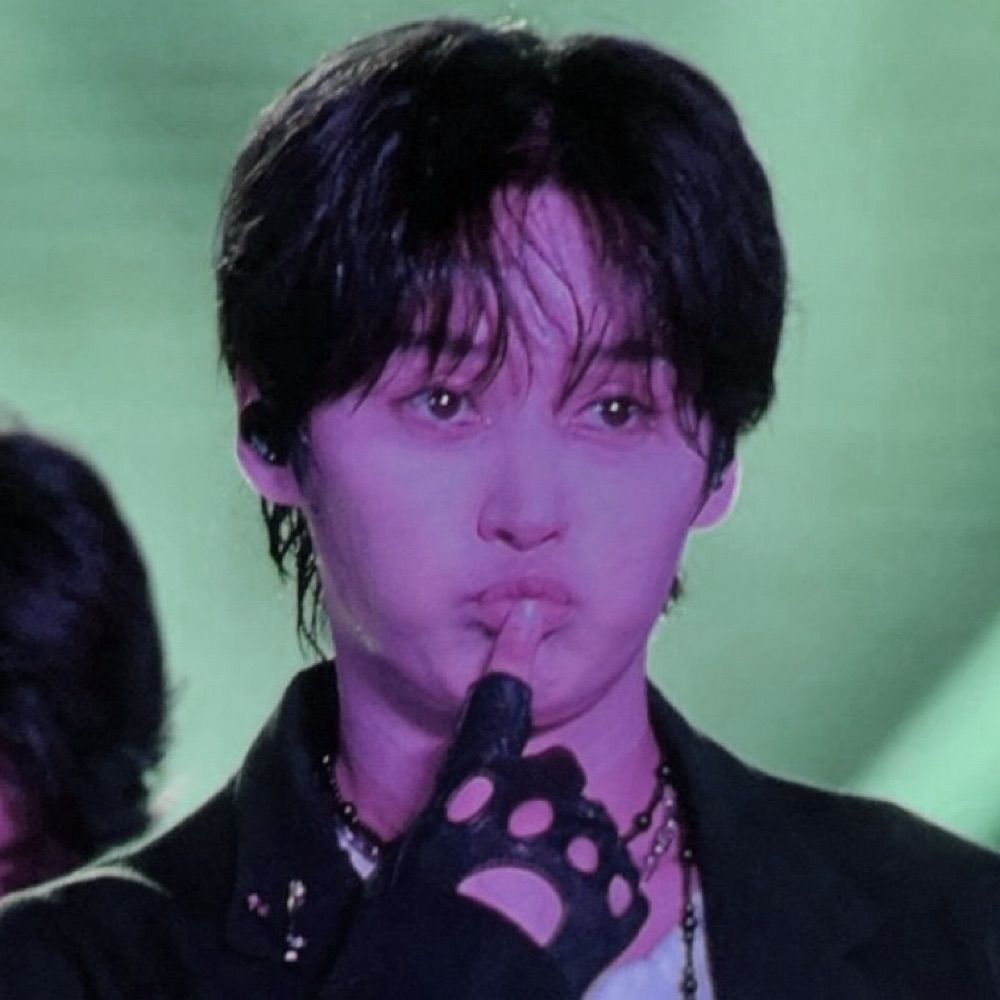 Red🩷💚 ^•ﻌ•^ฅ~{≽^•⩊•^≼}