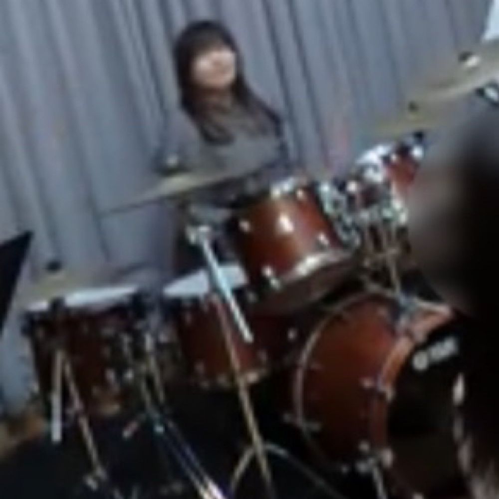 み