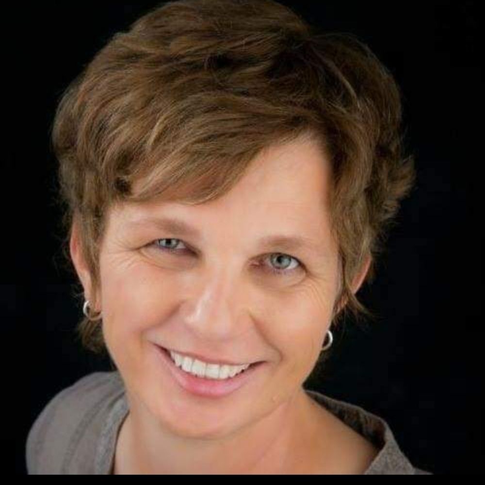 Pam Ravenwood