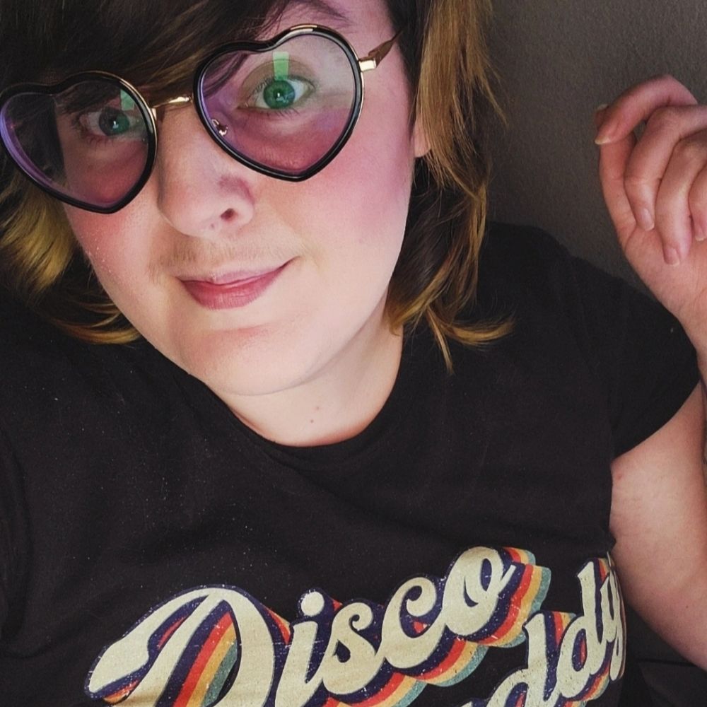 Jo (they/them/theirs)