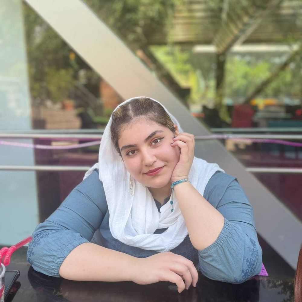 رفیق پیشولیا🐈‍⬛