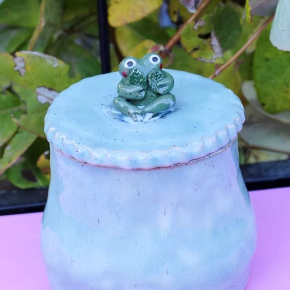 Jeanine pottery