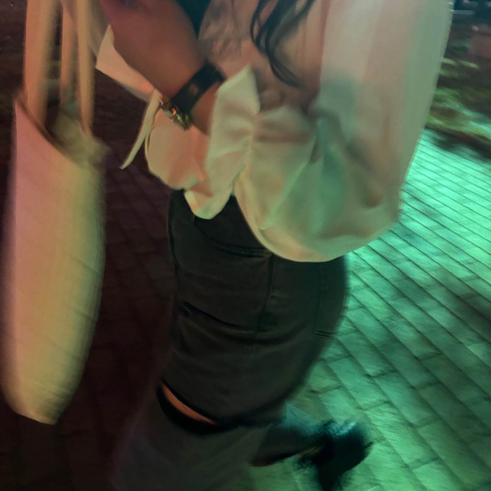 いだ