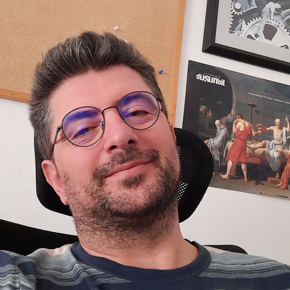 Özgür Balmumcu