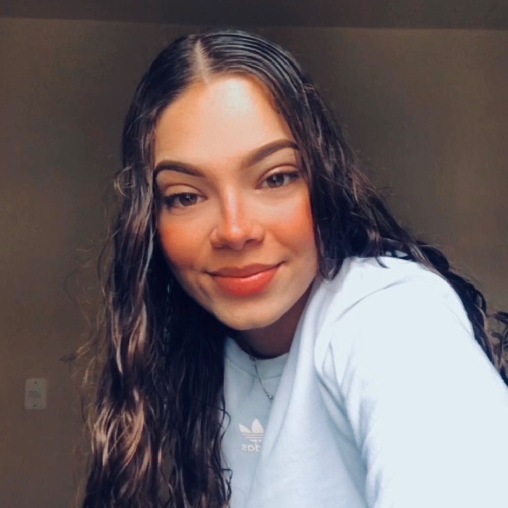 Maya Freitas 🦋