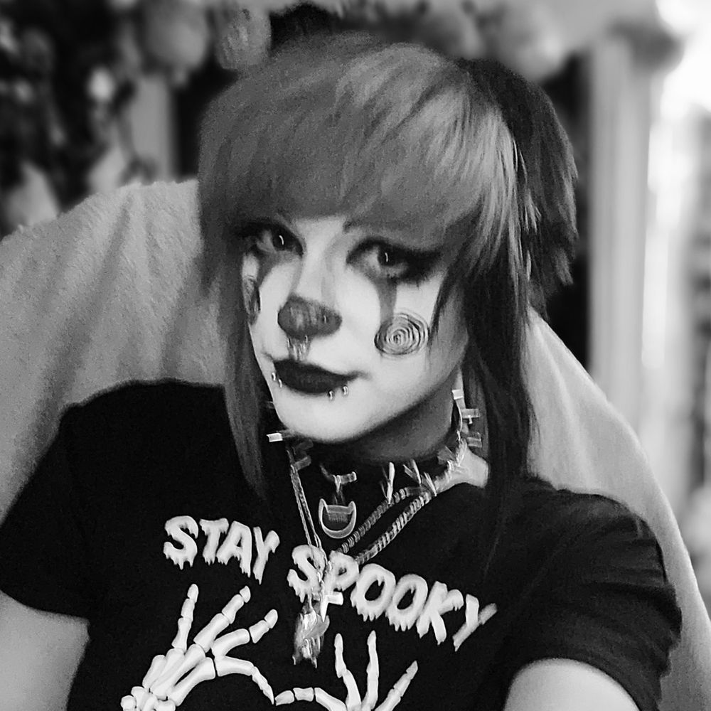 🔞Xanthe Blue (it/they)🦇🤡