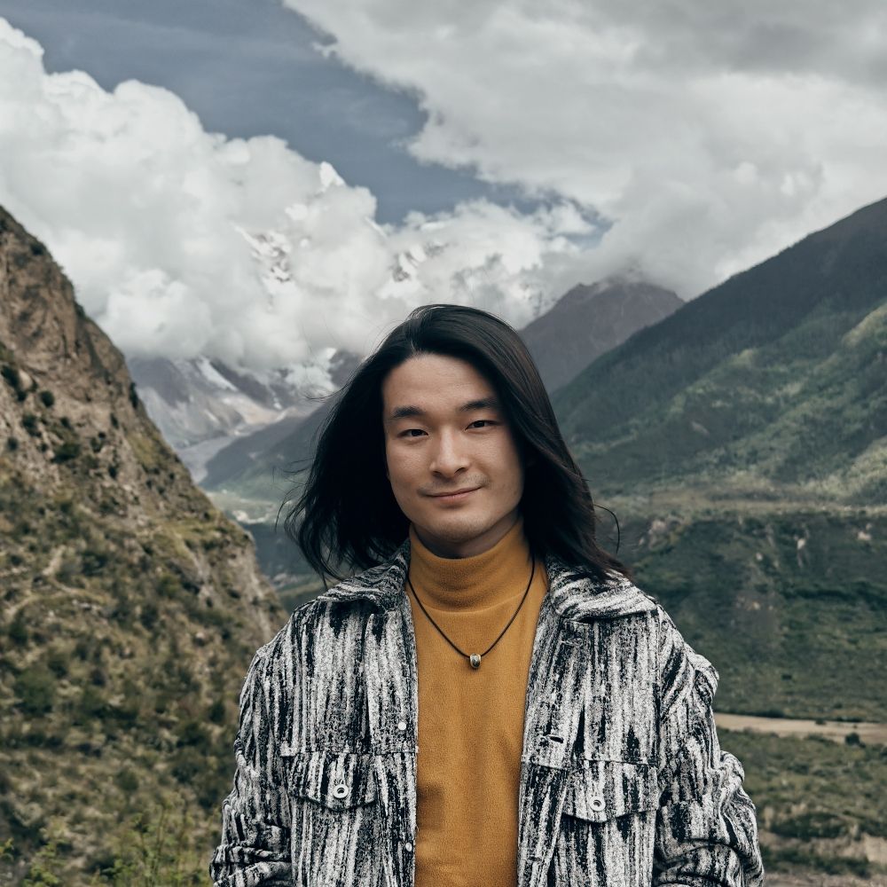 Tianwei Wang