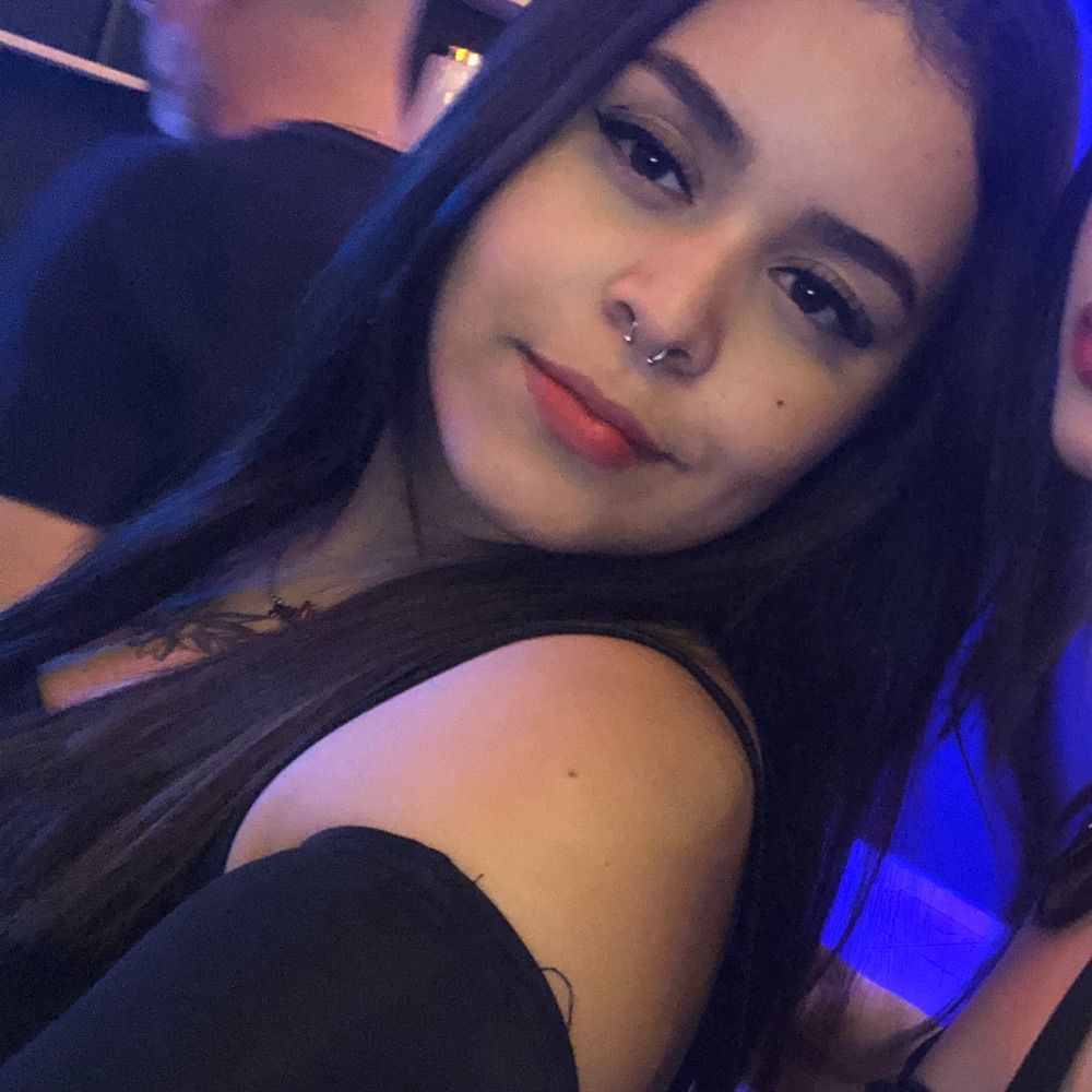 Emy ✨