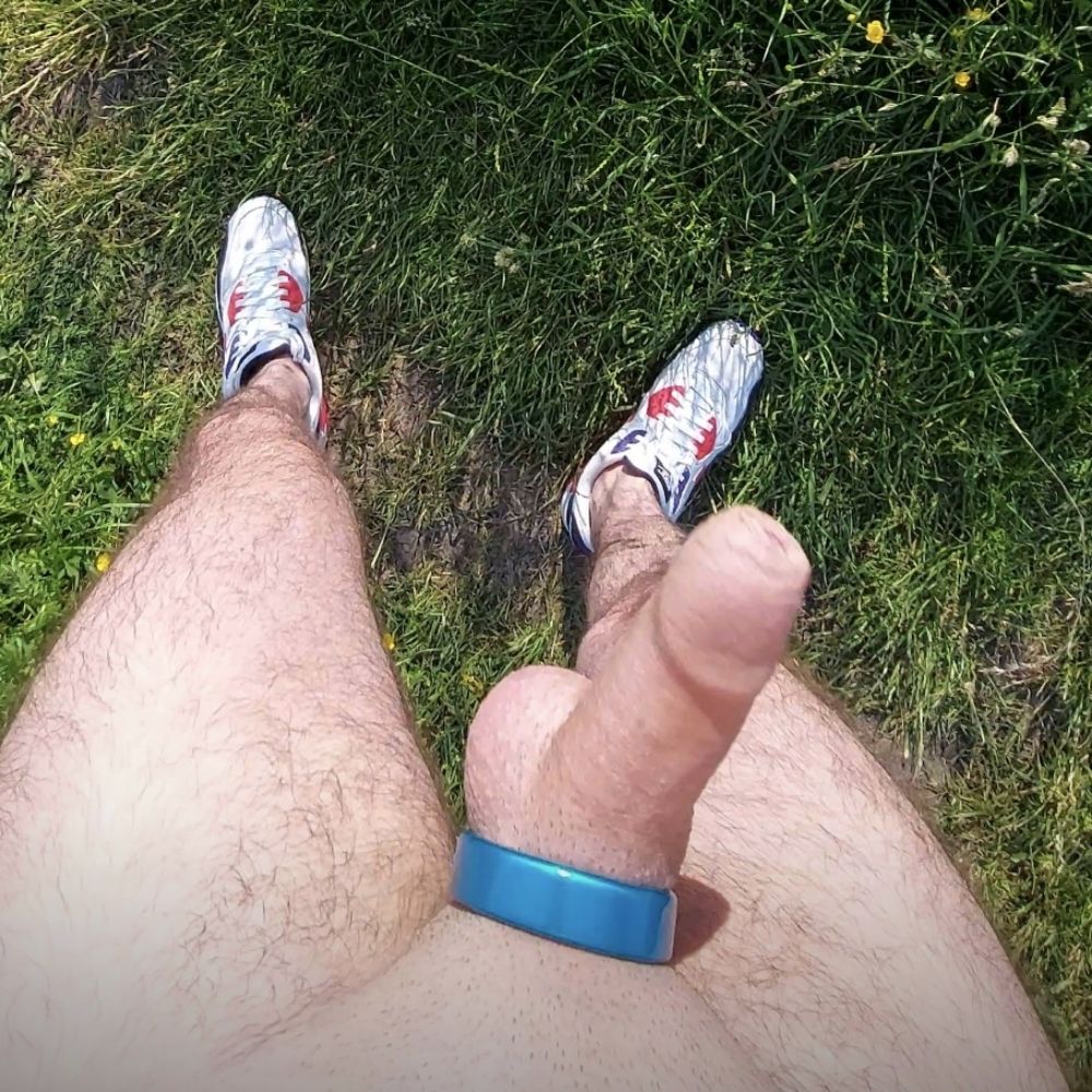 DutchExhibGuy👣💦