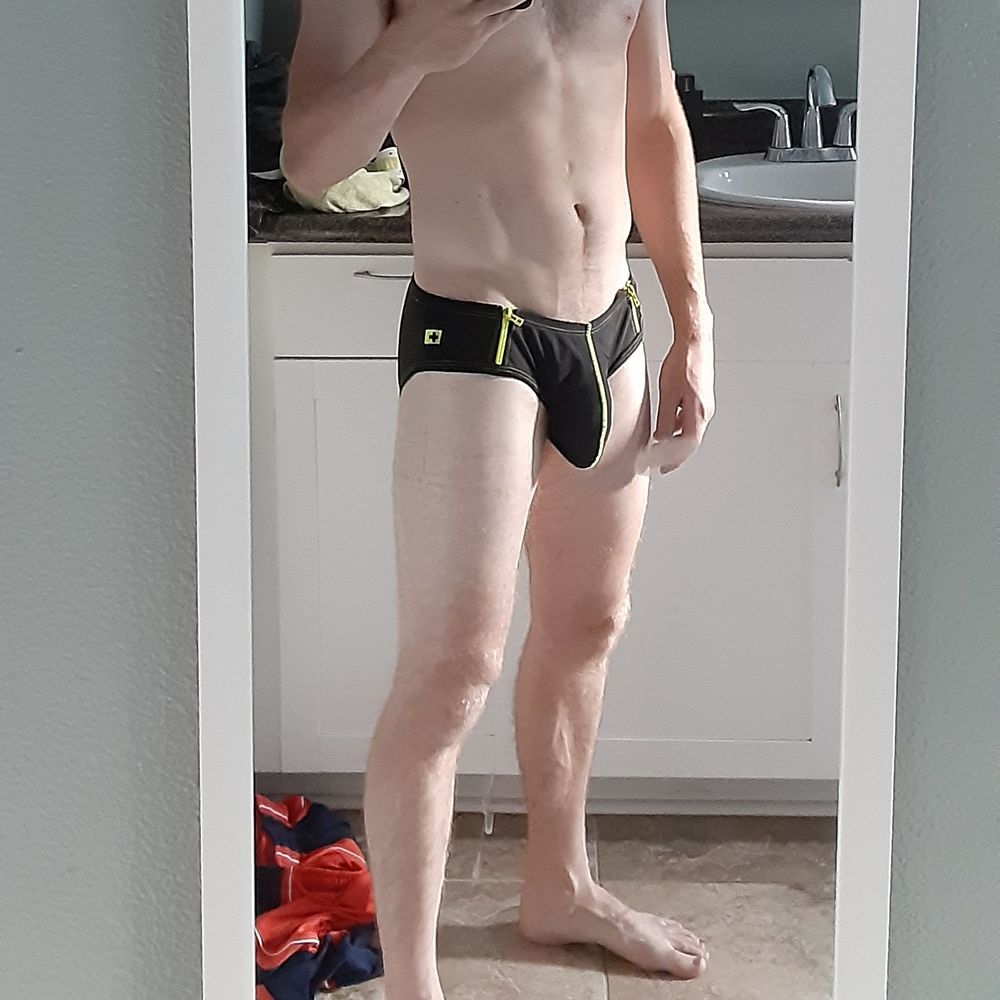 Ravi Brueguard NSFW