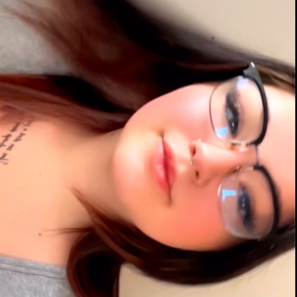 BustyGothTease