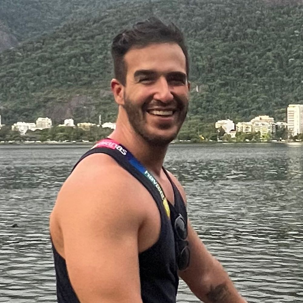 Rodrigo M Boecker