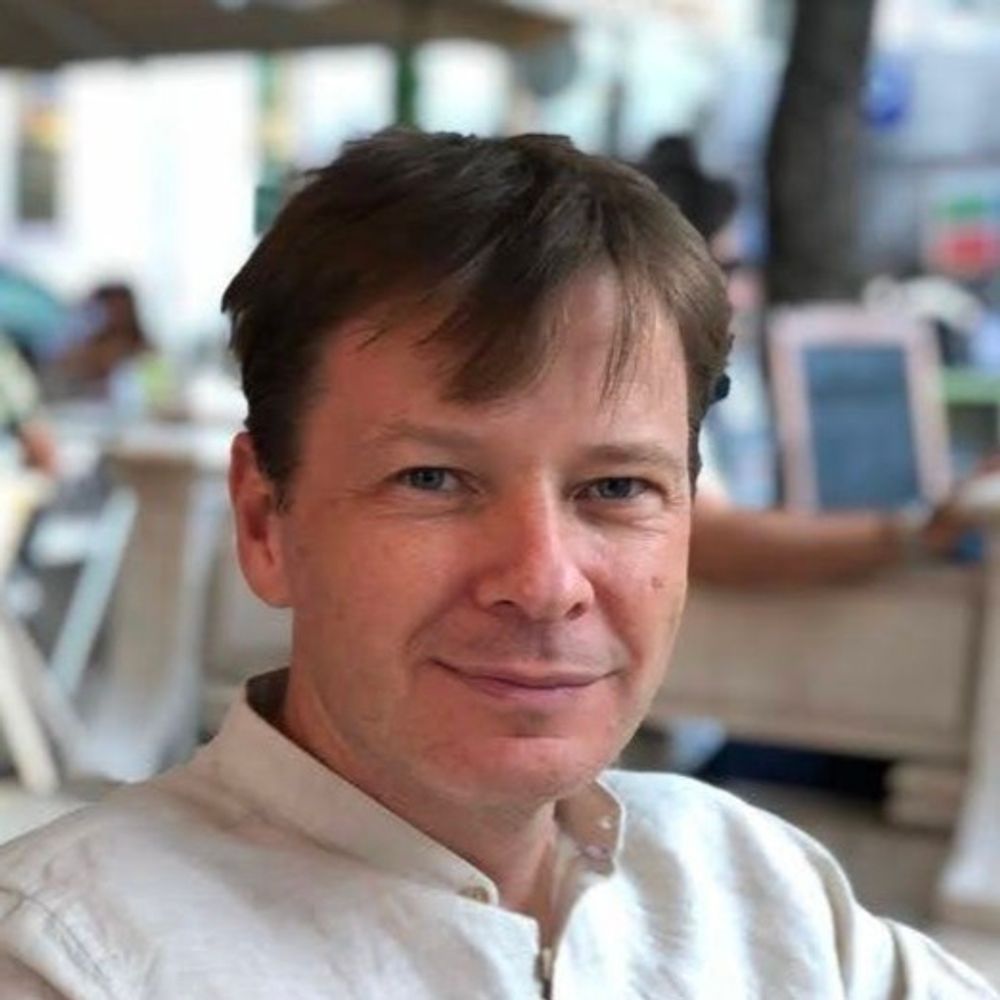 Maxim Neumann