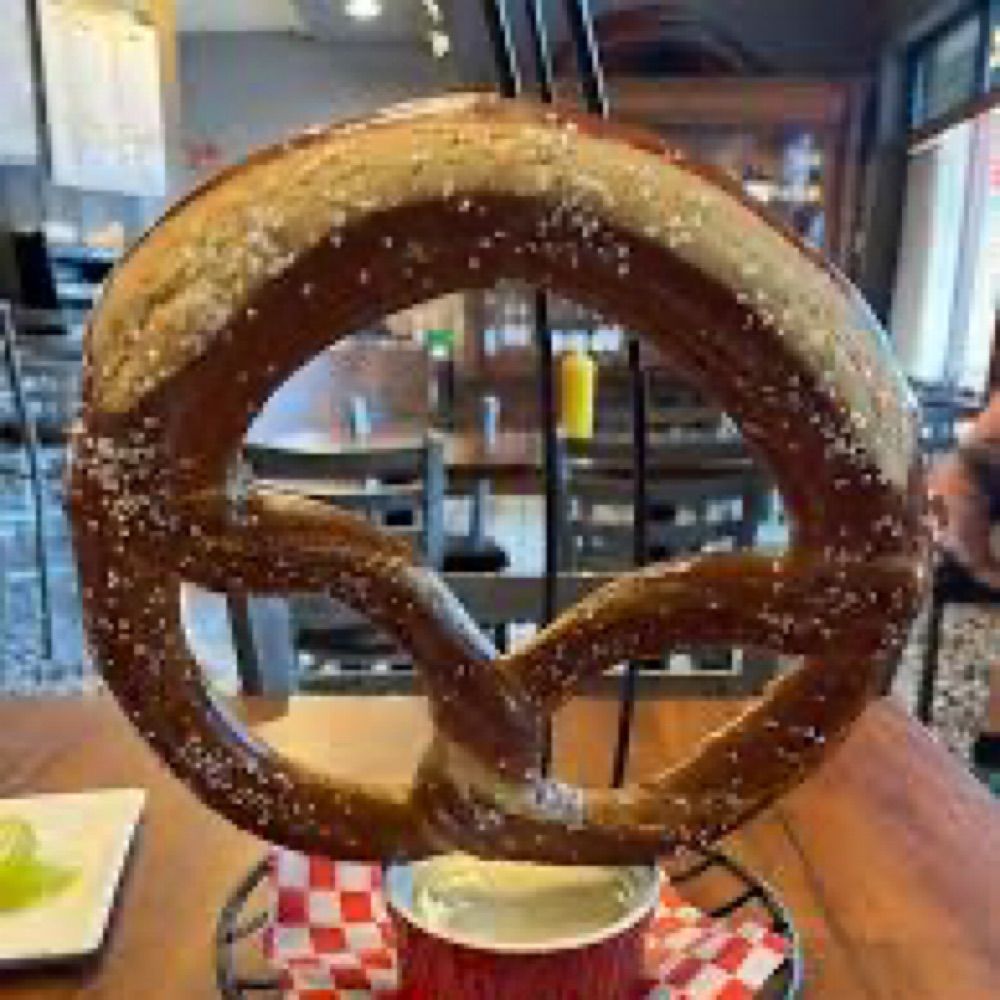Sumo Pretzel