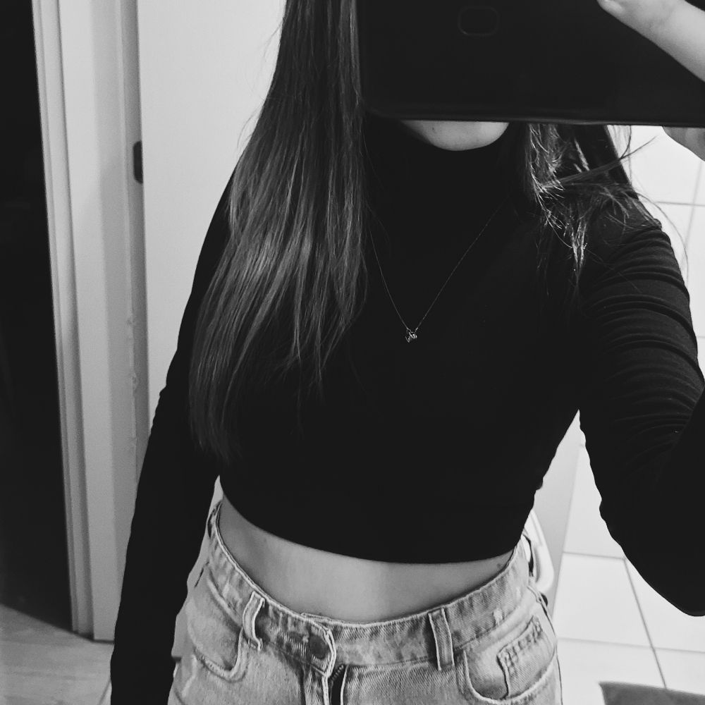 laura linda