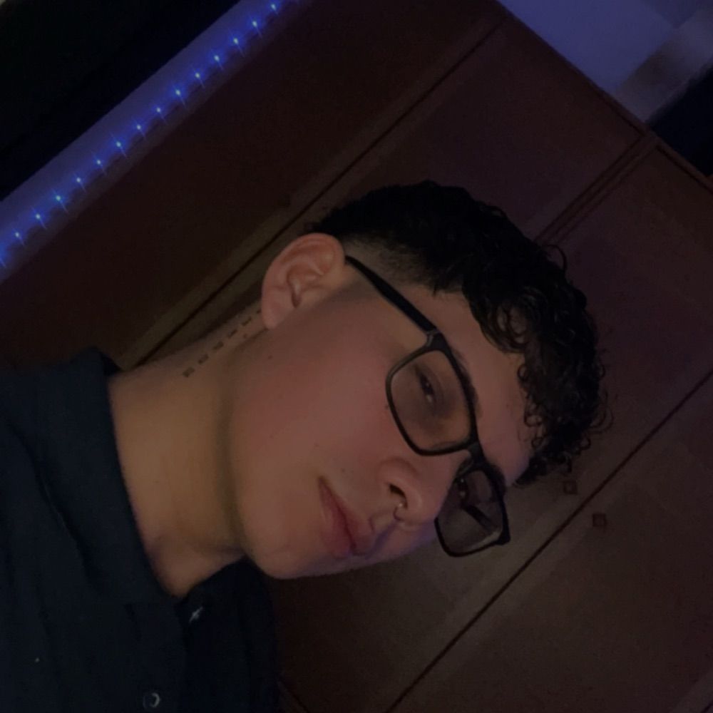  Andrés