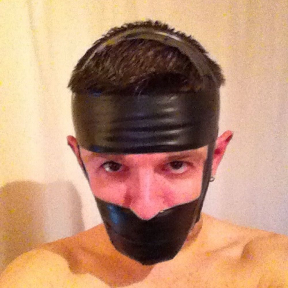 Pup Nuzzo/Pig - Jon
