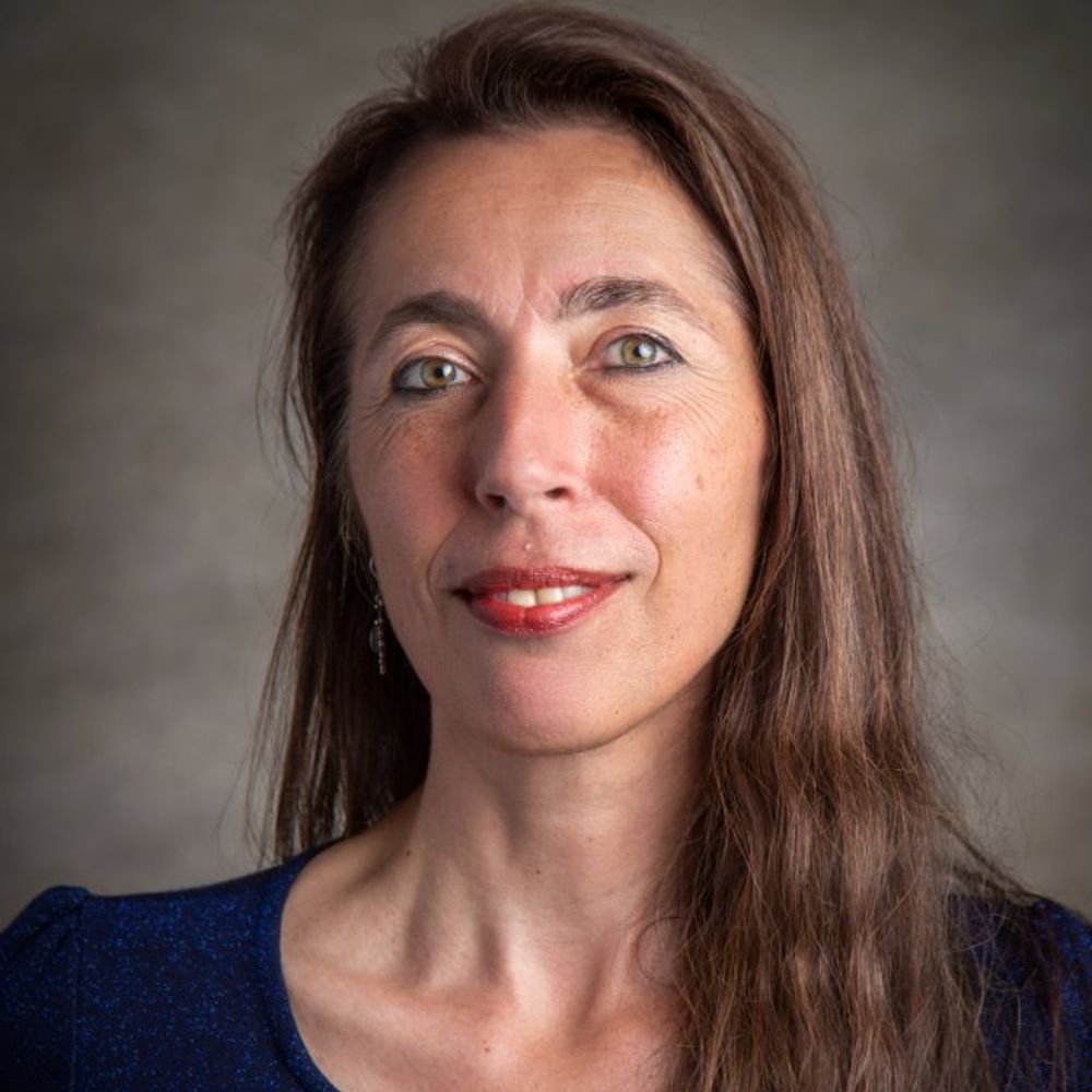 Claudia Jong