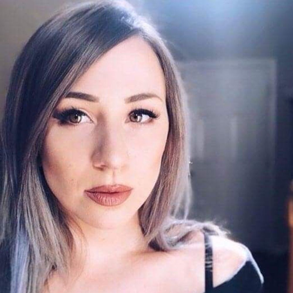 Jen Ledger Fanpage