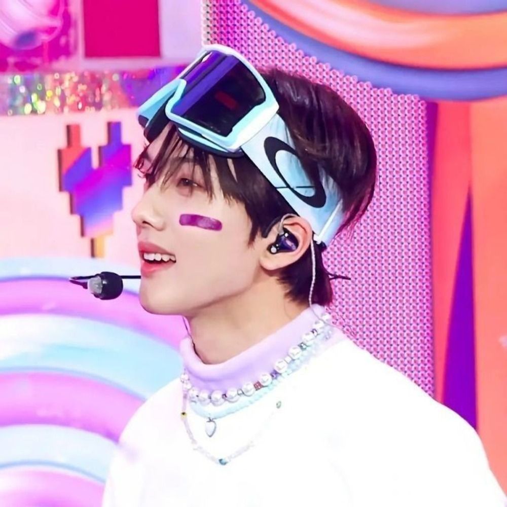 Sun; 