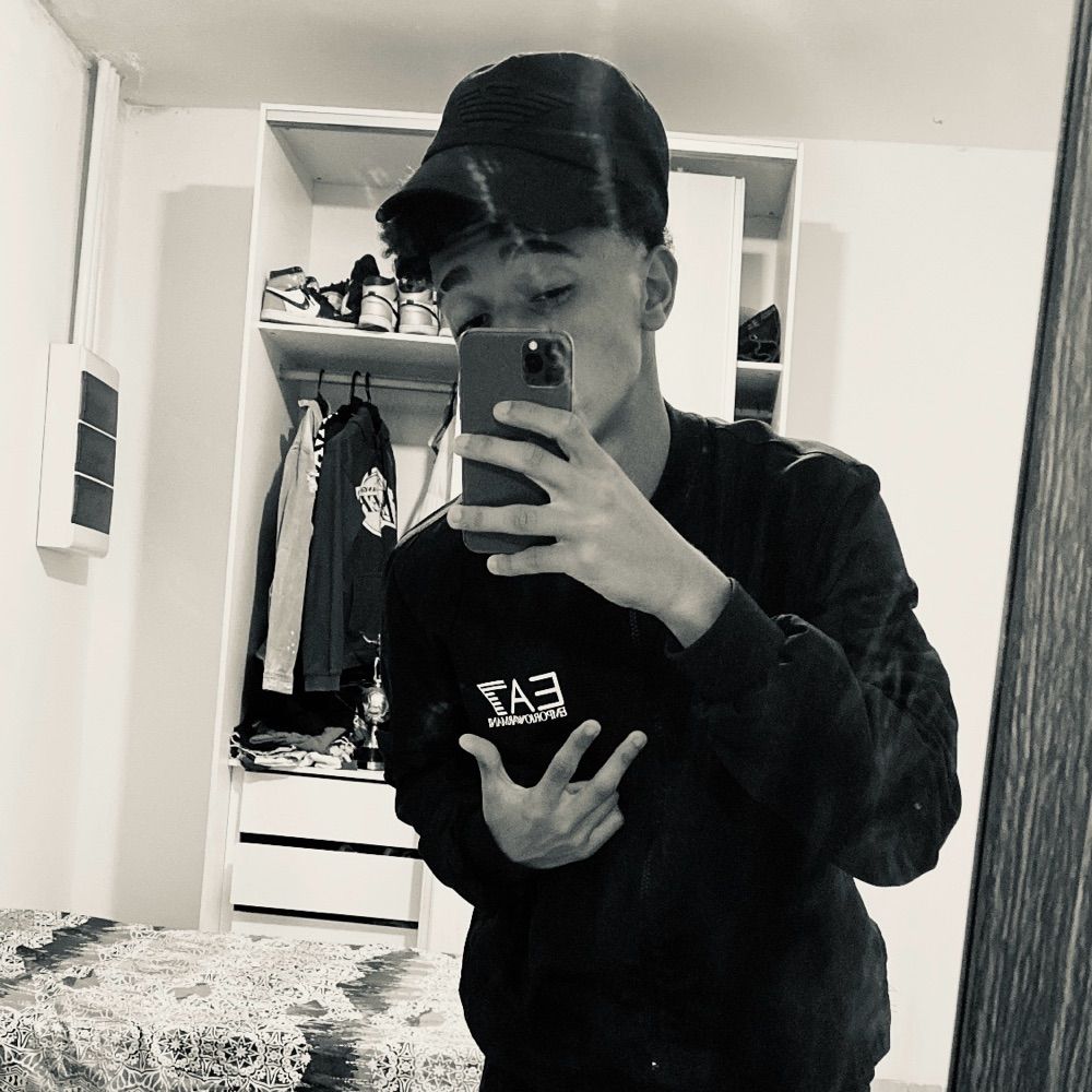 henryyzz_