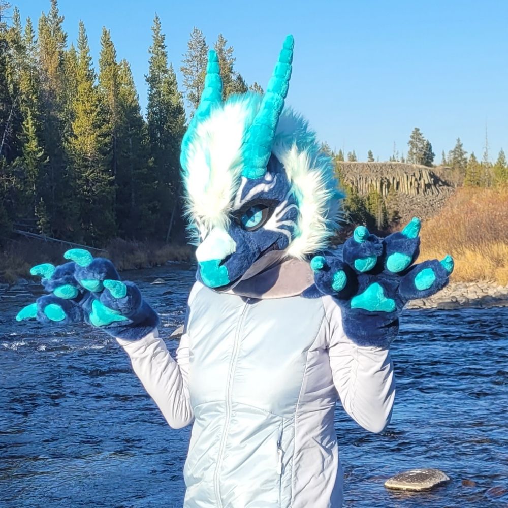 Kahliea ✨️Commissions Open✨️