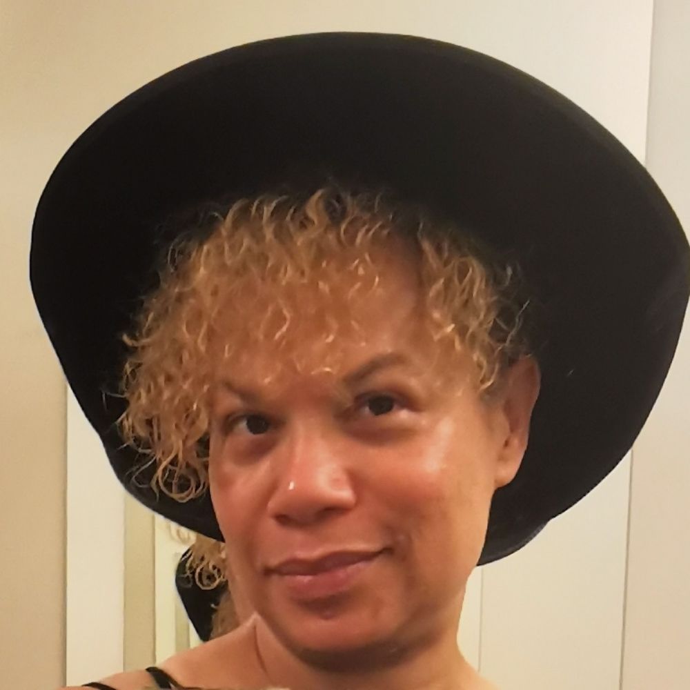 Monique Dikmoet