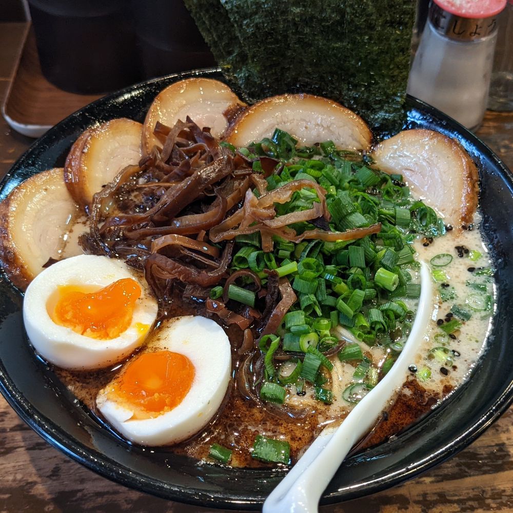 エリィ🤍💚🩵🩷❤️