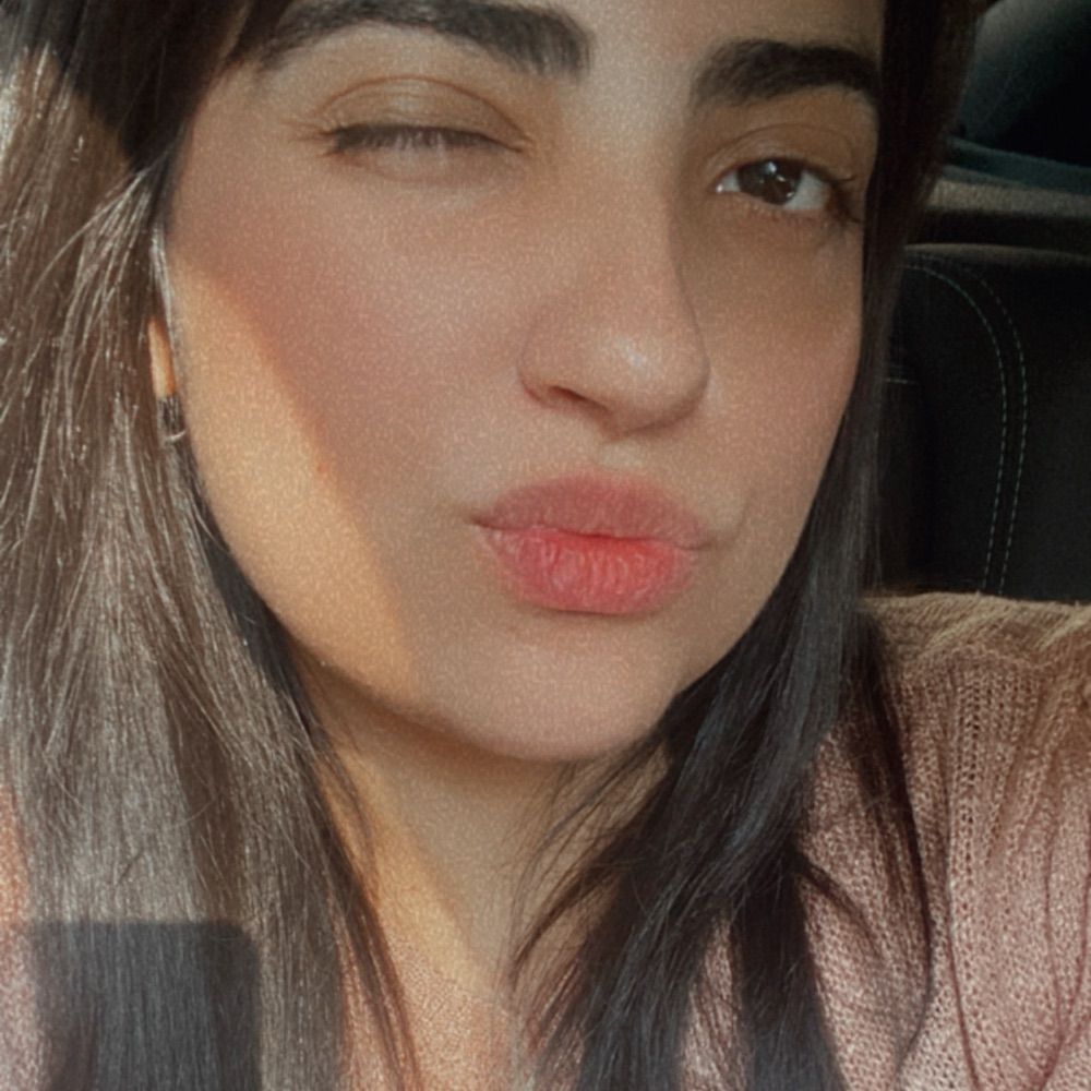 ✿ dani ✿