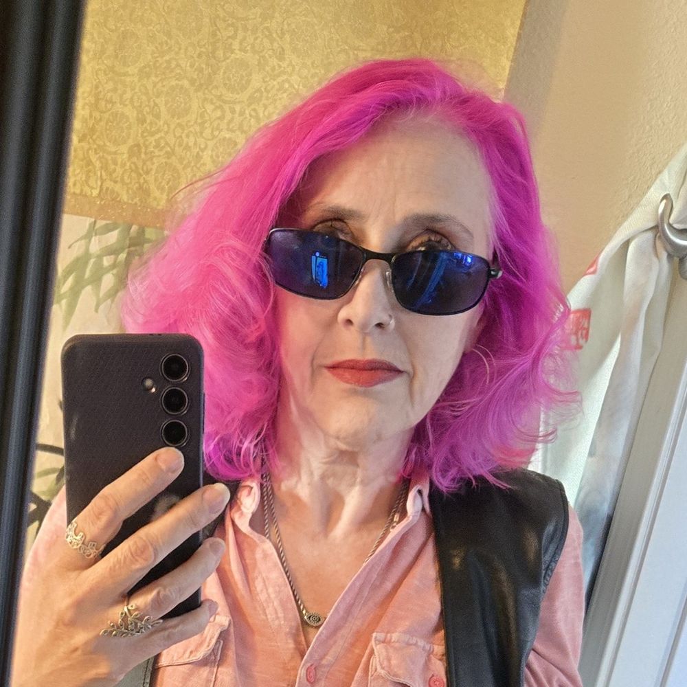 lavenderbluedreams.bsky.social profile picture