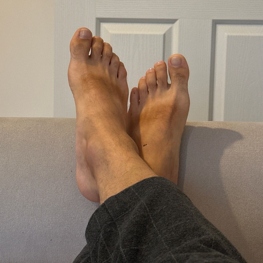 Alpha Male Feet
